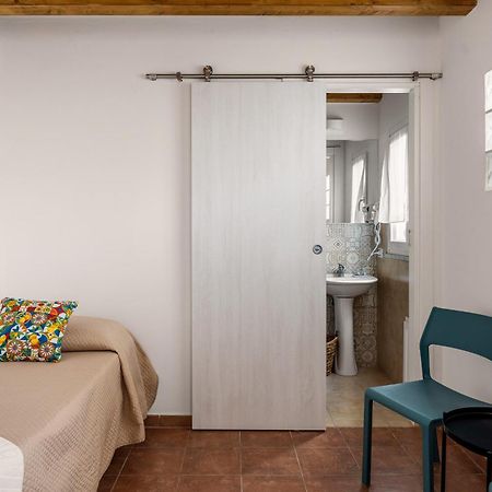 Madre Terra Airport Rooms And Suites Terrasini Exterior photo