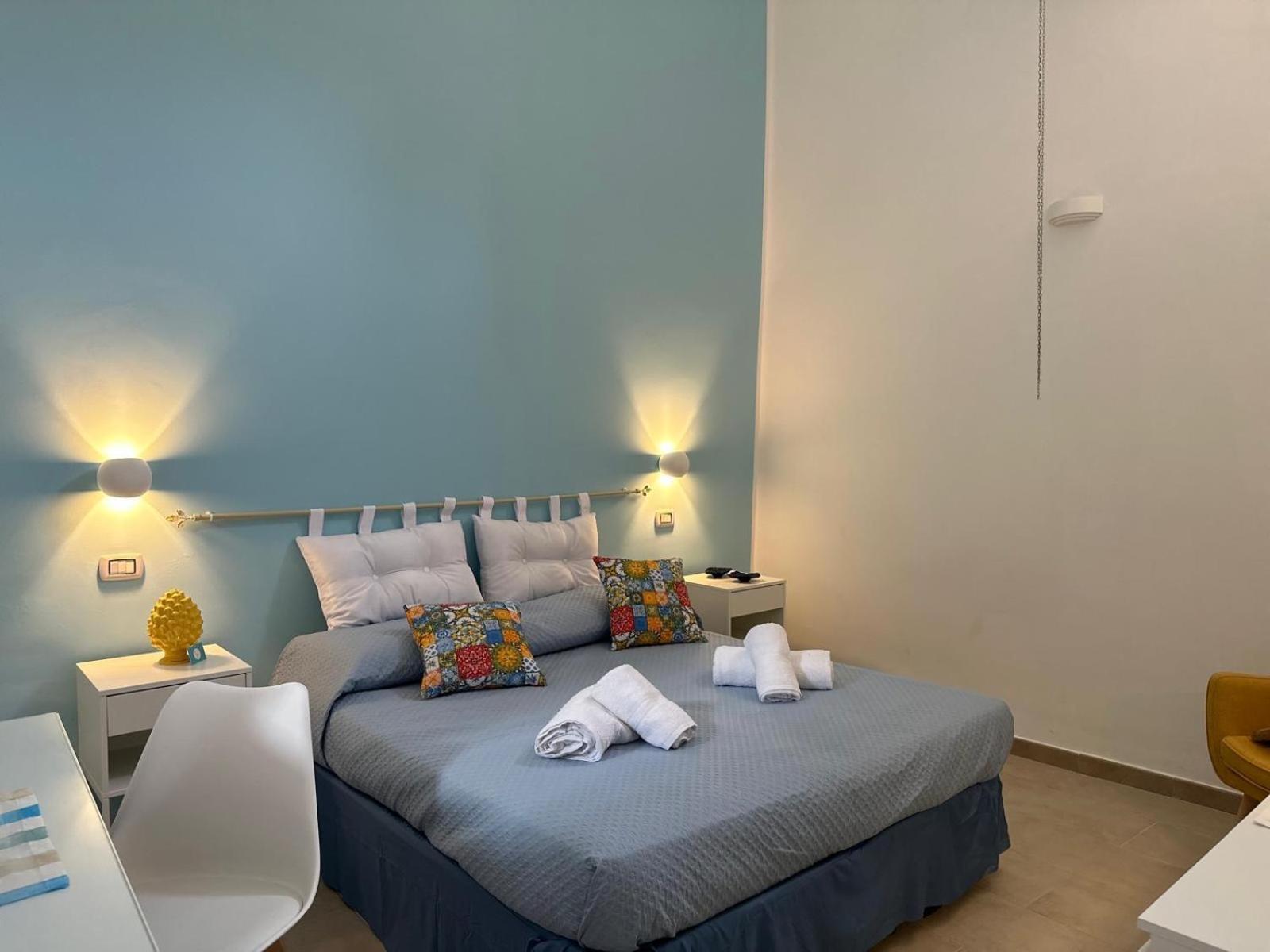 Madre Terra Airport Rooms And Suites Terrasini Exterior photo