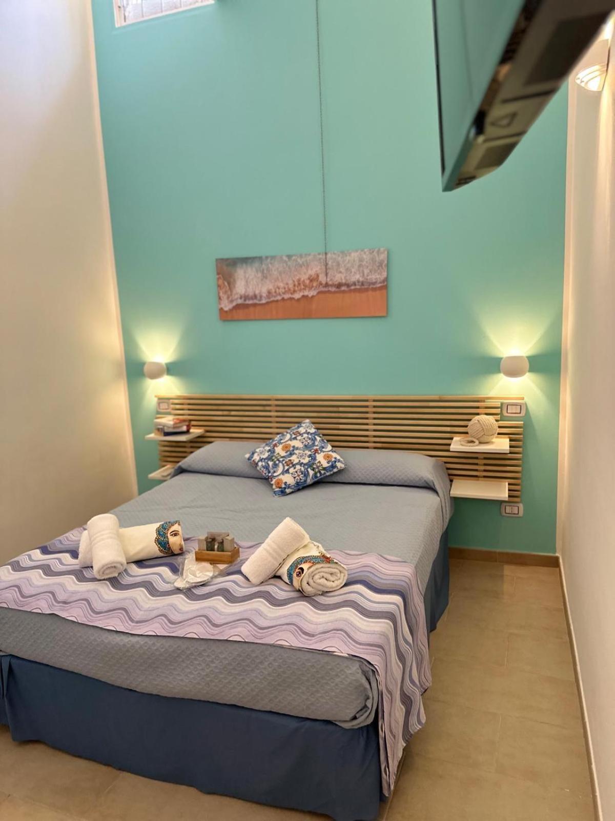 Madre Terra Airport Rooms And Suites Terrasini Exterior photo